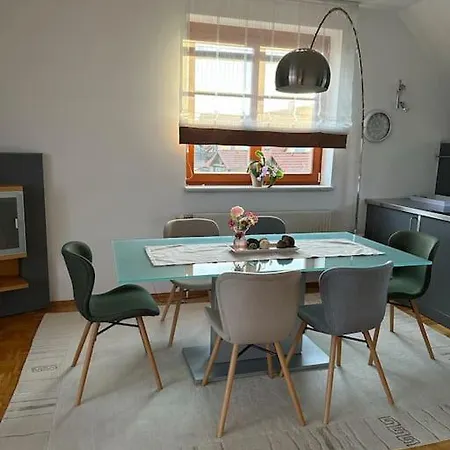 アパート Freundliche Naehe Weinstrasse Fuer 5 Personen Wagna